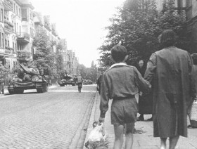Czołgi na ulicach poznania w 1956 r